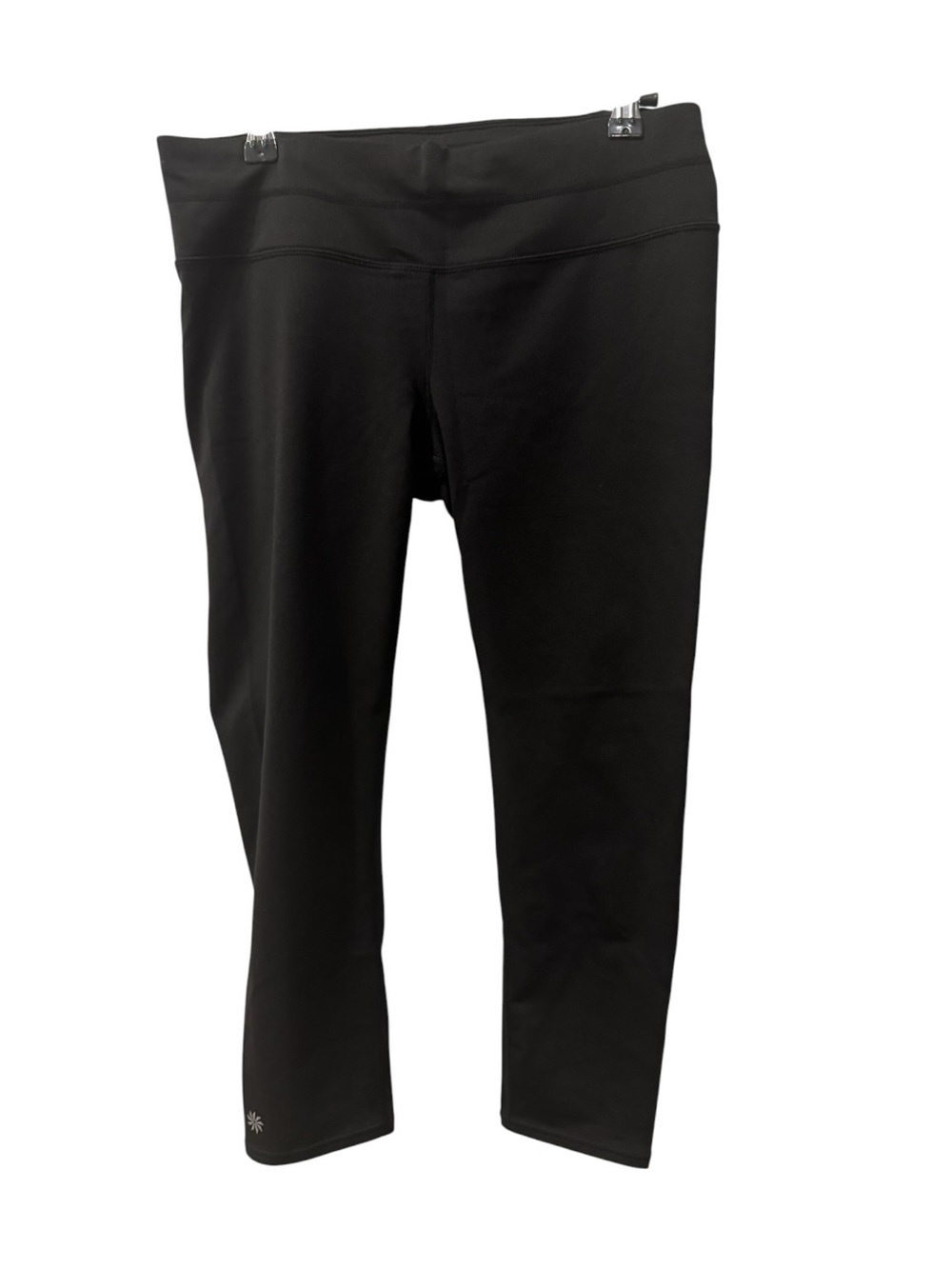 Athleta black running capri leggings in a specialized Medium Tall (MT)